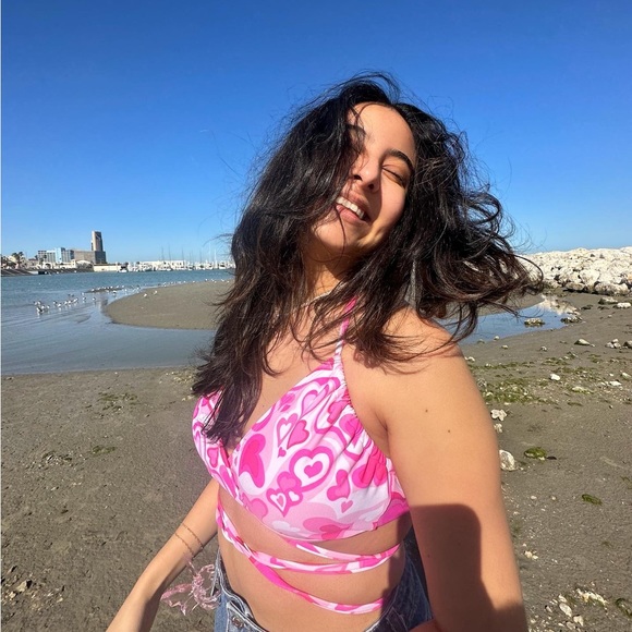 Meet your Posher, Mariana - Picture 4 of 4